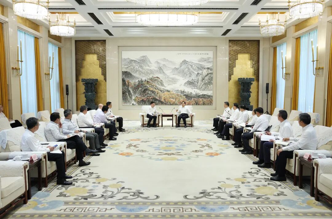 多人.jpg 008PG国际(中国区)-官方网站